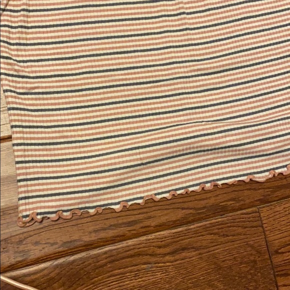 NWT crop top - Picture 4 of 4